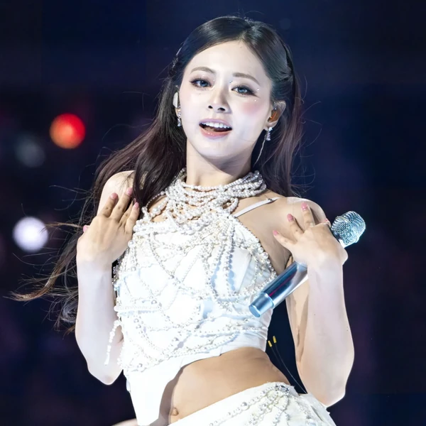 Momen Terbaik Tzuyu (TWICE) Pilihan Penggemar
