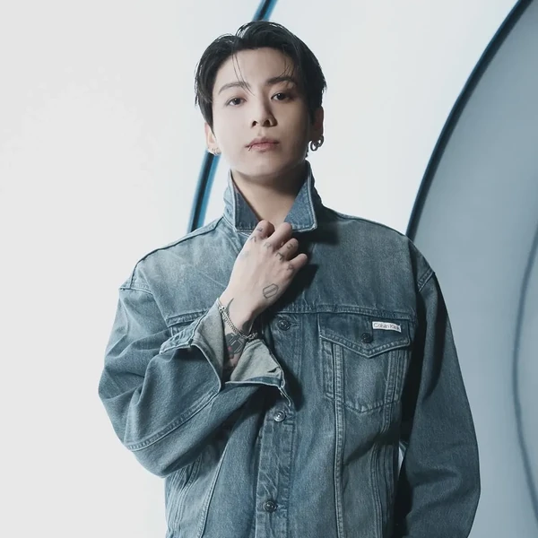 오늘 가장 사랑받은 정국 (방탄소년단)의 모습