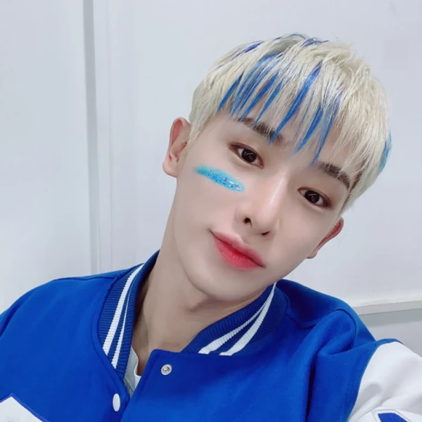 Top Photo Full of Wonho Love