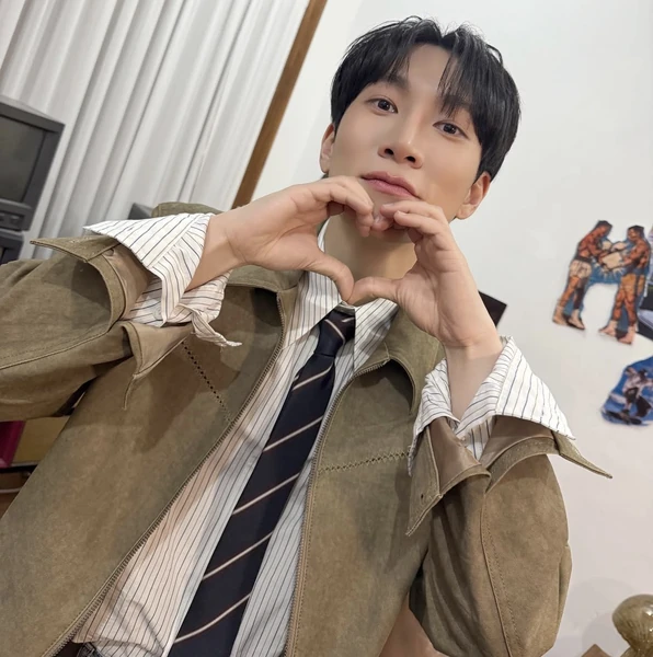 Top Photo Full of Seo Eunkwang (BTOB) Love