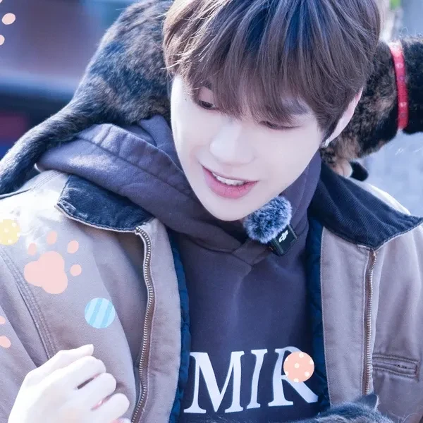 Foto Populer Penuh Cinta untuk Kang Daniel