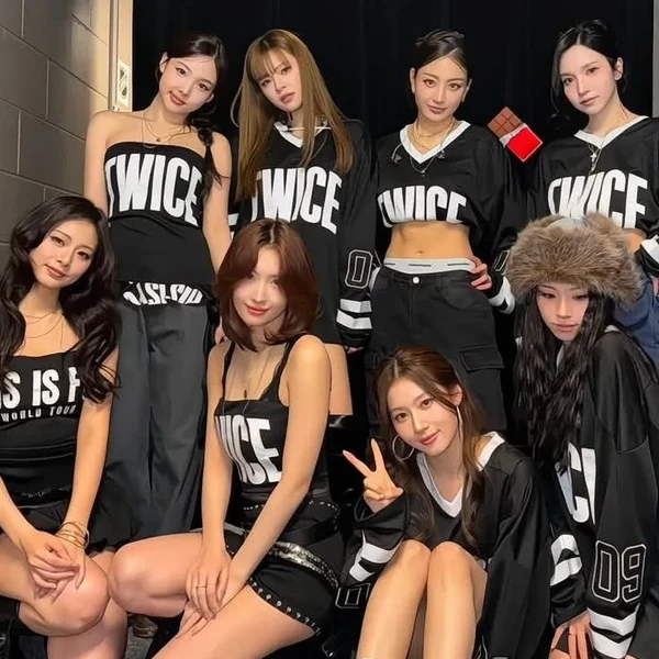 팬들이 뽑은 TWICE 최고의 순간