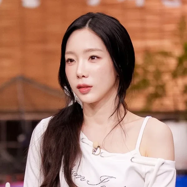 Shining profile picture of Taeyeon (Girls' Generation) on today's Choeaedol