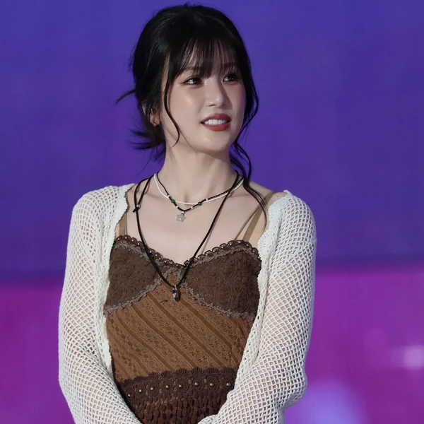 Today's Most Loved Park Chorong (Apink)
