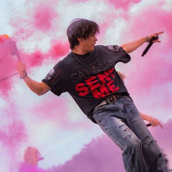 Top Photo Full of Lee Know (Stray Kids) Love