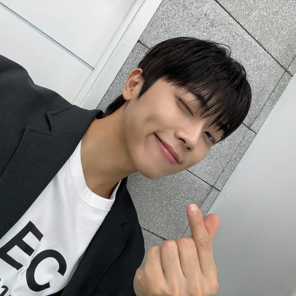 Best moment chosen by Minkyun (ONF) fandom