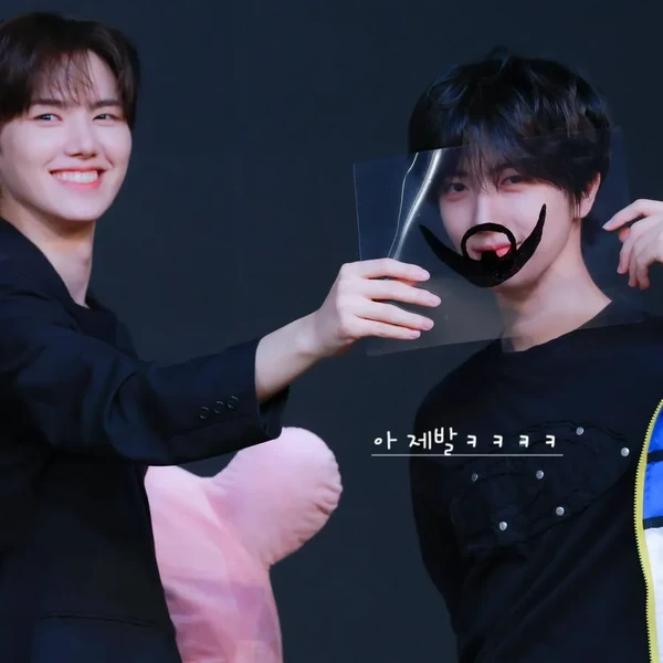Top Photo Full of Wonjin (CRAVITY) Love