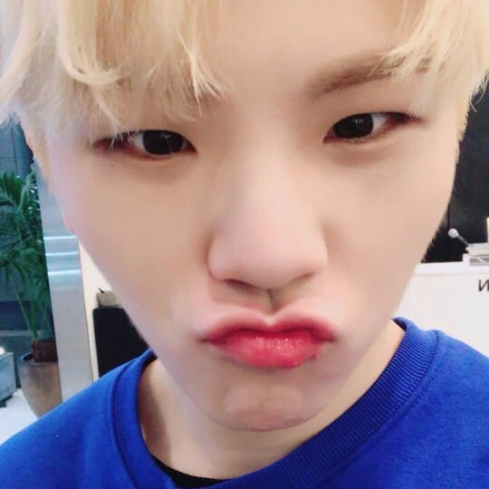 Momen Terbaik Woozi (SEVENTEEN) Pilihan Penggemar