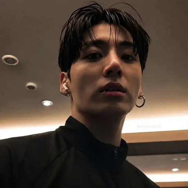오늘 가장 사랑받은 정국 (방탄소년단)의 모습