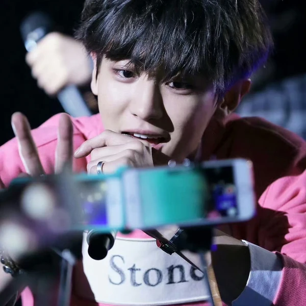 Penampilan Chanyeol (EXO) yang Paling Dicintai Hari Ini