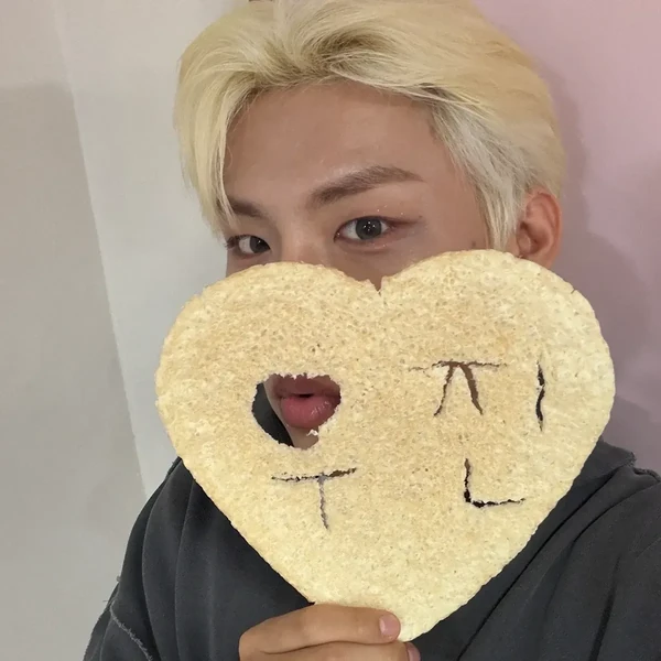 Fans' Pick: Best Moment of Park Woojin (AB6IX)