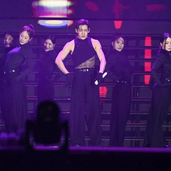 Today's Most Loved Bambam (GOT7)