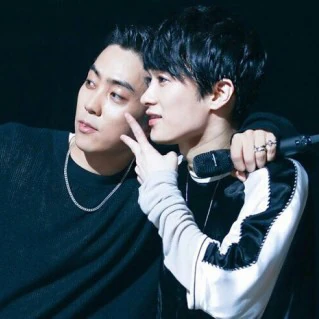 Top Photo Full of SECHSKIES Love