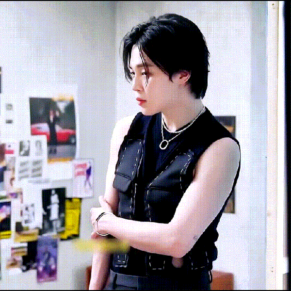 Penampilan Jimin (BTS) yang Paling Dicintai Hari Ini