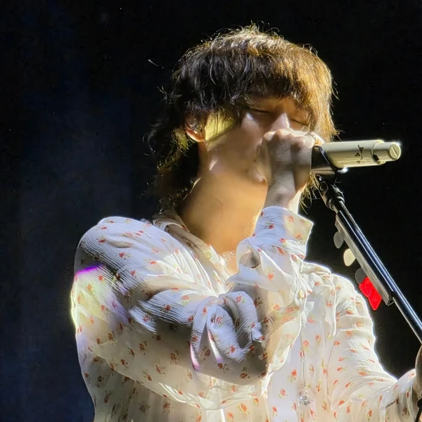 Shining profile picture of WOODZ on today's Choeaedol