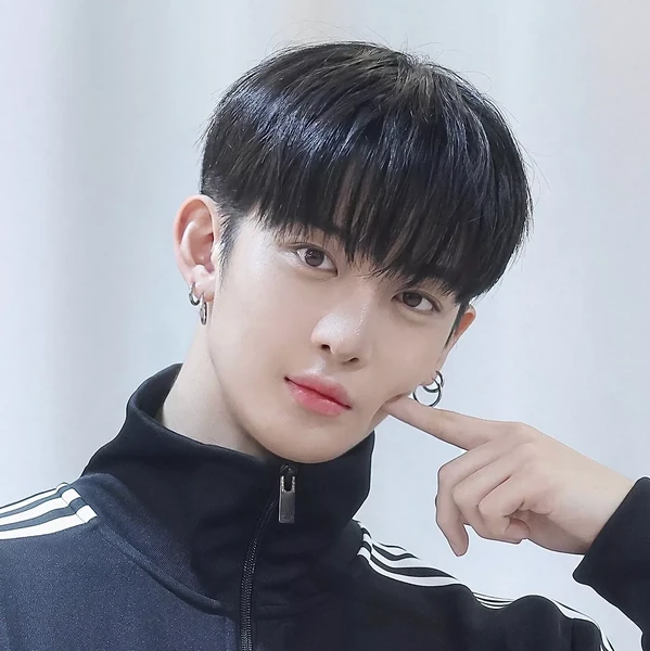 Fans' Pick: Best Moment of Bae Jinyoung