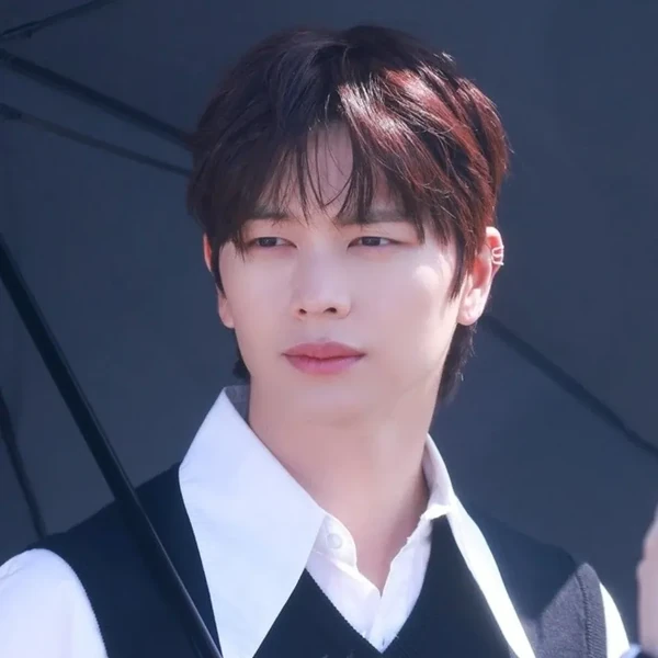 Top Photo Full of Yook Sungjae (BTOB) Love