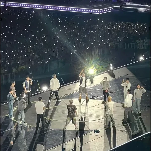 Today's Most Loved SEVENTEEN