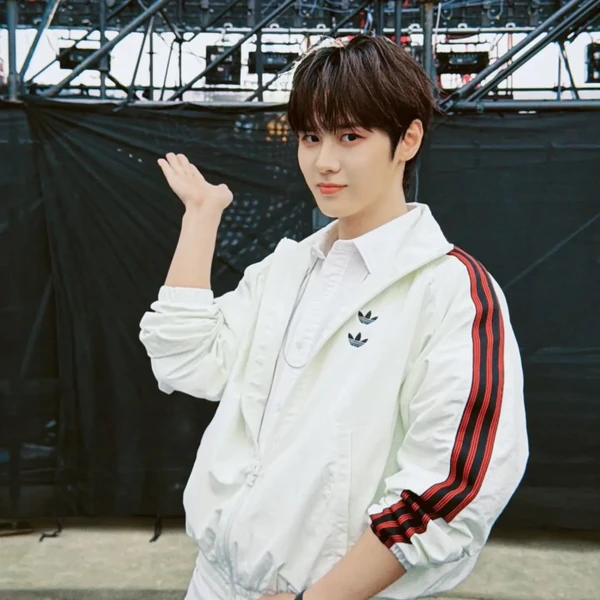 Today's Most Loved KUN (WayV)