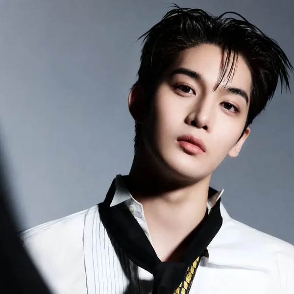 Today's Most Loved Bae Jinyoung