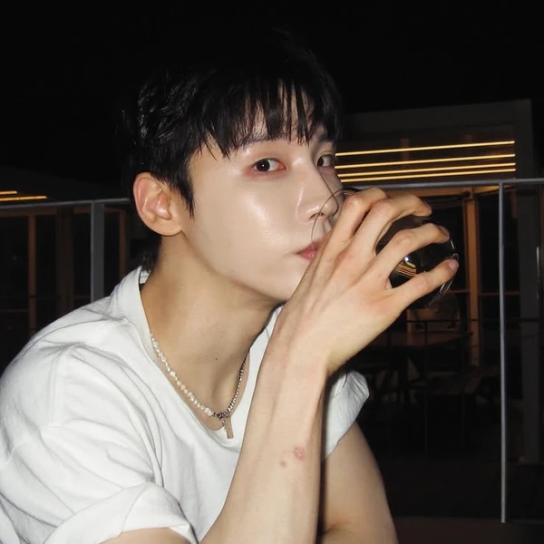 Today's Most Loved Jeon Woong (AB6IX)
