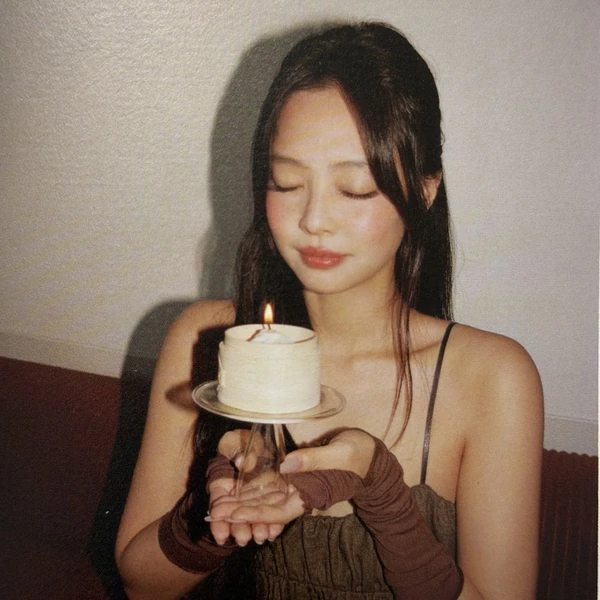 Today's Most Loved Jennie (BLACKPINK)