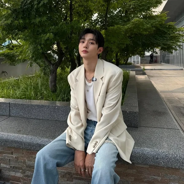 Top Photo Full of Yoon Jisung Love