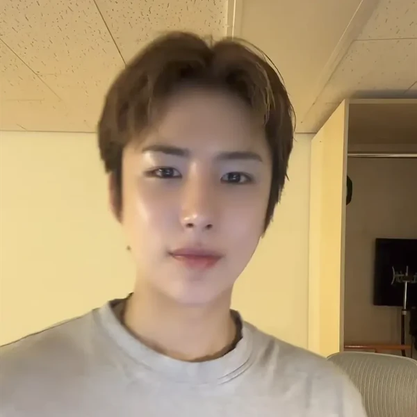 Top Photo Full of Wow (A.C.E) Love