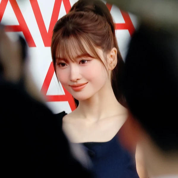 今日最受喜愛的Momo (TWICE)
