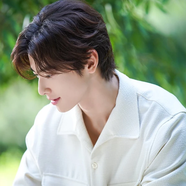 Top Photo Full of ASTRO Love