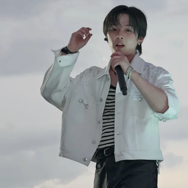 Momen Terbaik Lee Know (Stray Kids) Pilihan Penggemar