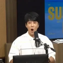 Top Photo Full of Hwang Chiyeol Love