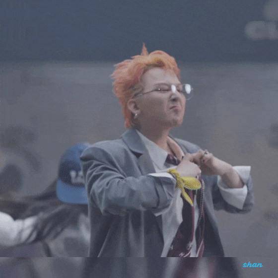 오늘 가장 사랑받은 G-DRAGON (빅뱅)의 모습