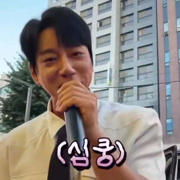 Today's Most Loved Hwang Chiyeol