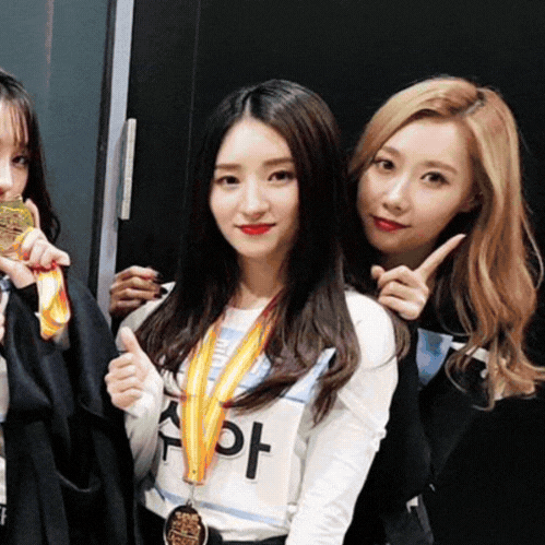 Top Photo Full of DREAMCATCHER Love
