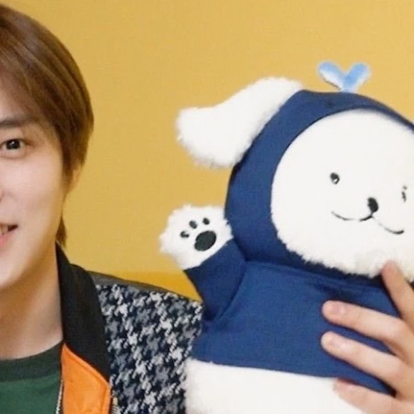 Foto Populer Penuh Cinta untuk Minhyuk (MONSTA X)