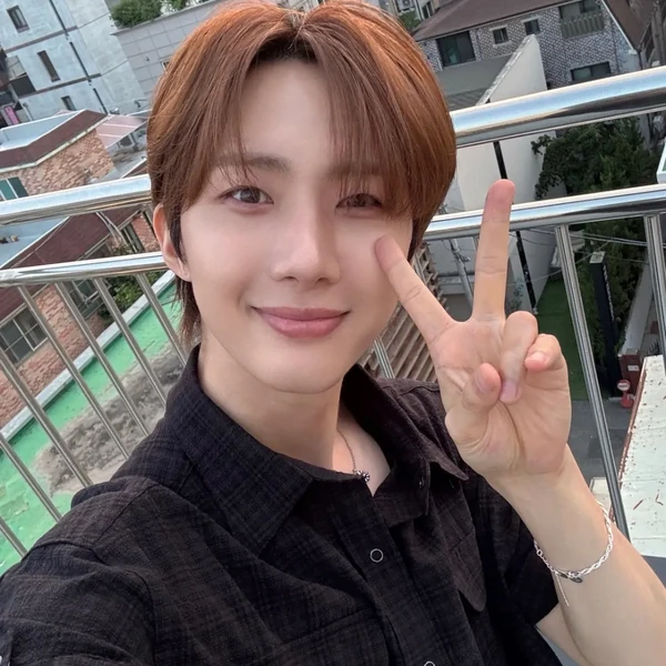 Today's Most Loved Hui (PENTAGON)