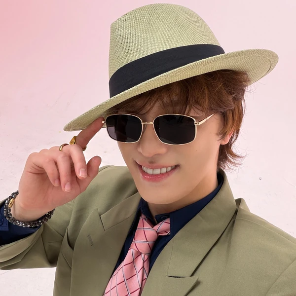 Foto Populer Penuh Cinta untuk Dino (SEVENTEEN)