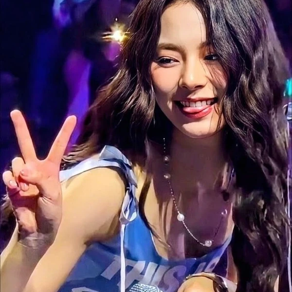 充满粉丝爱意的子瑜 (TWICE)人气照片