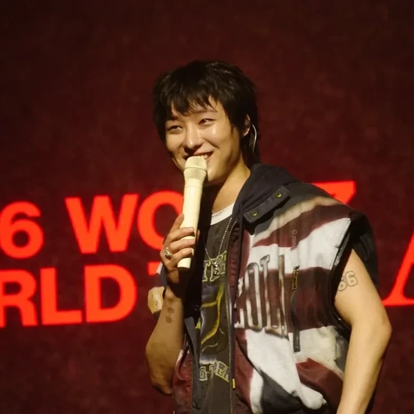 Top Photo Full of WOODZ Love