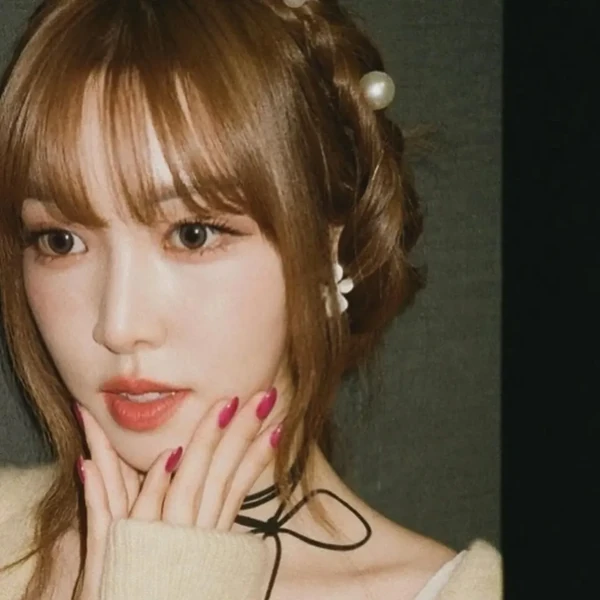 Top Photo Full of Yuju (GFRIEND) Love