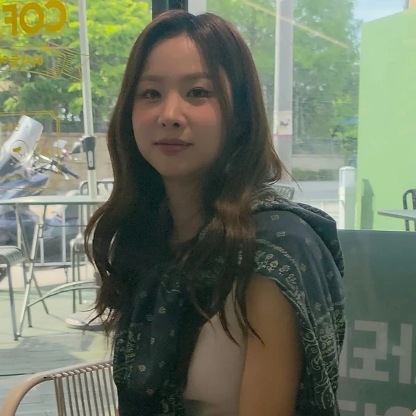 Signature photo of Solji (EXID) capturing their charm