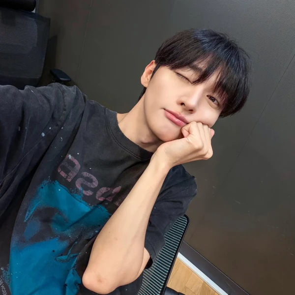 Top Photo Full of Yoon Jisung Love