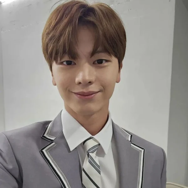 Today's Most Loved Yook Sungjae (BTOB)