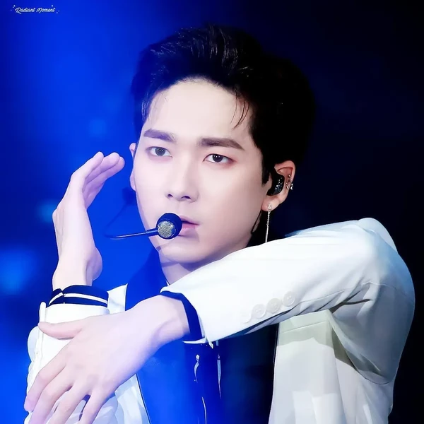 Today's Most Loved Aron