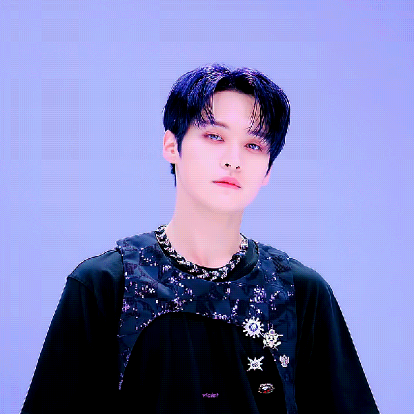 Today's Most Loved Lee Know (Stray Kids)
