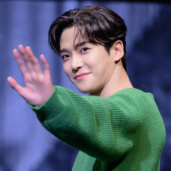 Top Photo Full of Rowoon Love