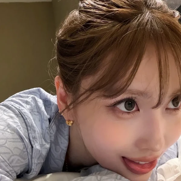 Foto Populer Penuh Cinta untuk TWICE