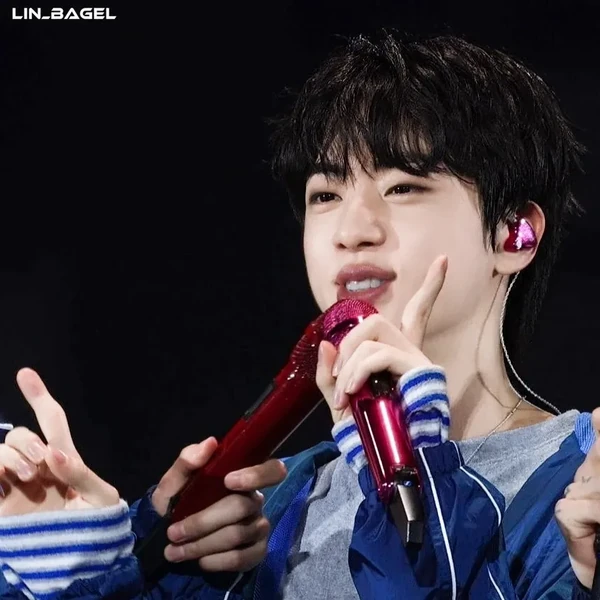 Momen Terbaik Jin (BTS) Pilihan Penggemar