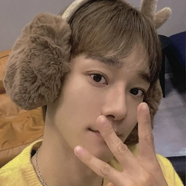 Today's Most Loved Chen (EXO)